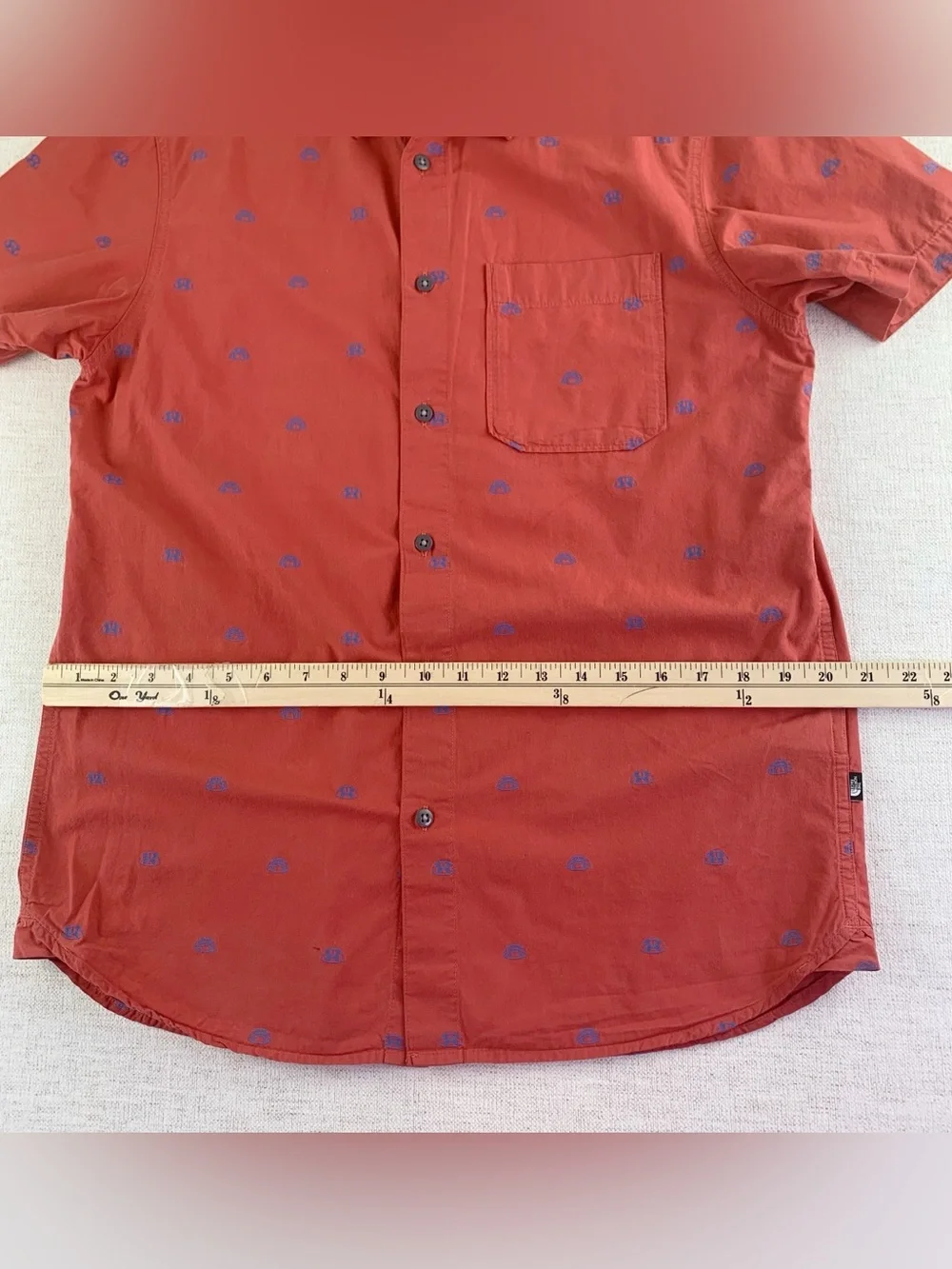 The North Face Men's short sleeve embroidered button up shirt cotton size M